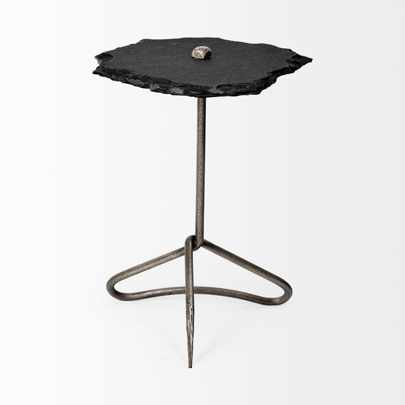 Mercana Pinera II Accent Table 67803-AB IMAGE 2